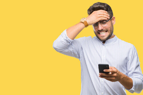 Insulter son employeur par SMS peut mener au licenciement