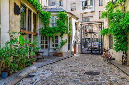 Maisons à Paris : ces rues privées hors marché