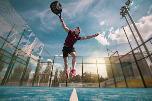 Investissement dans le sport : une aventure économique au rythme du chronomètre